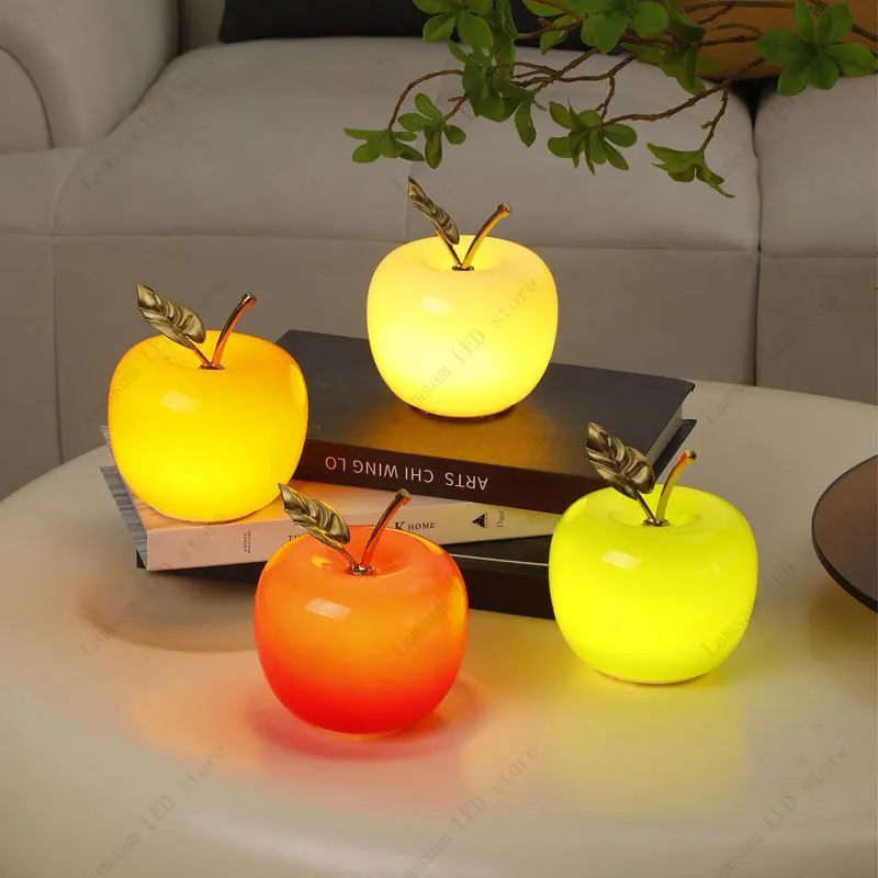 Lampada da tavolo a LED Apple  - Decor Lighting Cy recensione e prezzo